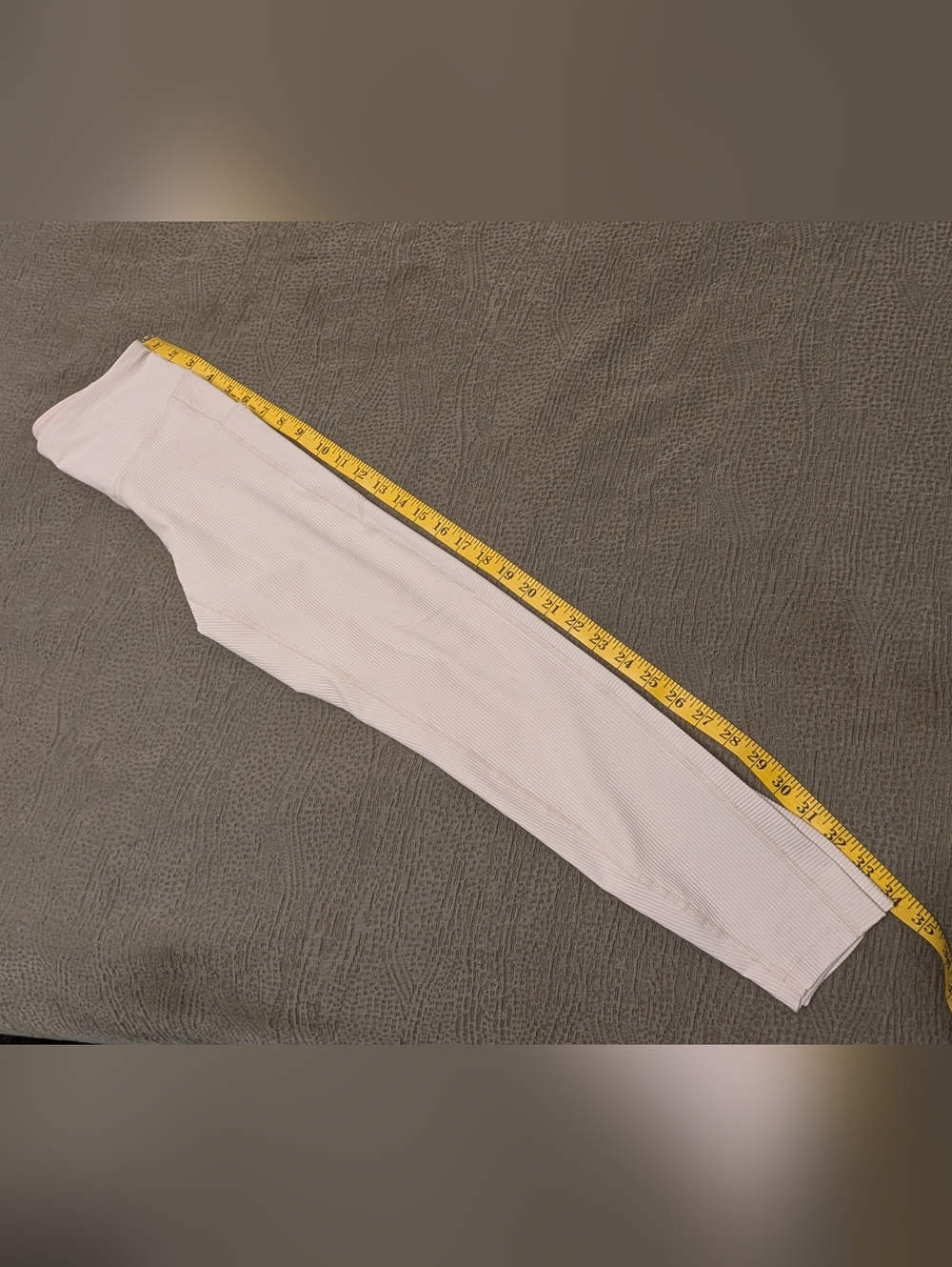 Old Navy Active PowerSoft Ribbed Leggings & Sports Bra Set Cream Small/Medium - Picture 6 of 12